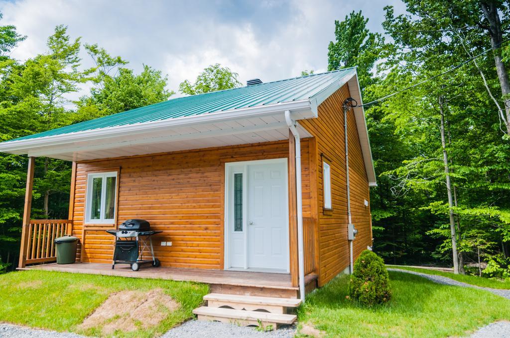 蒙塔格尼度假屋 Notre-Dame-Des-Bois 外观 照片