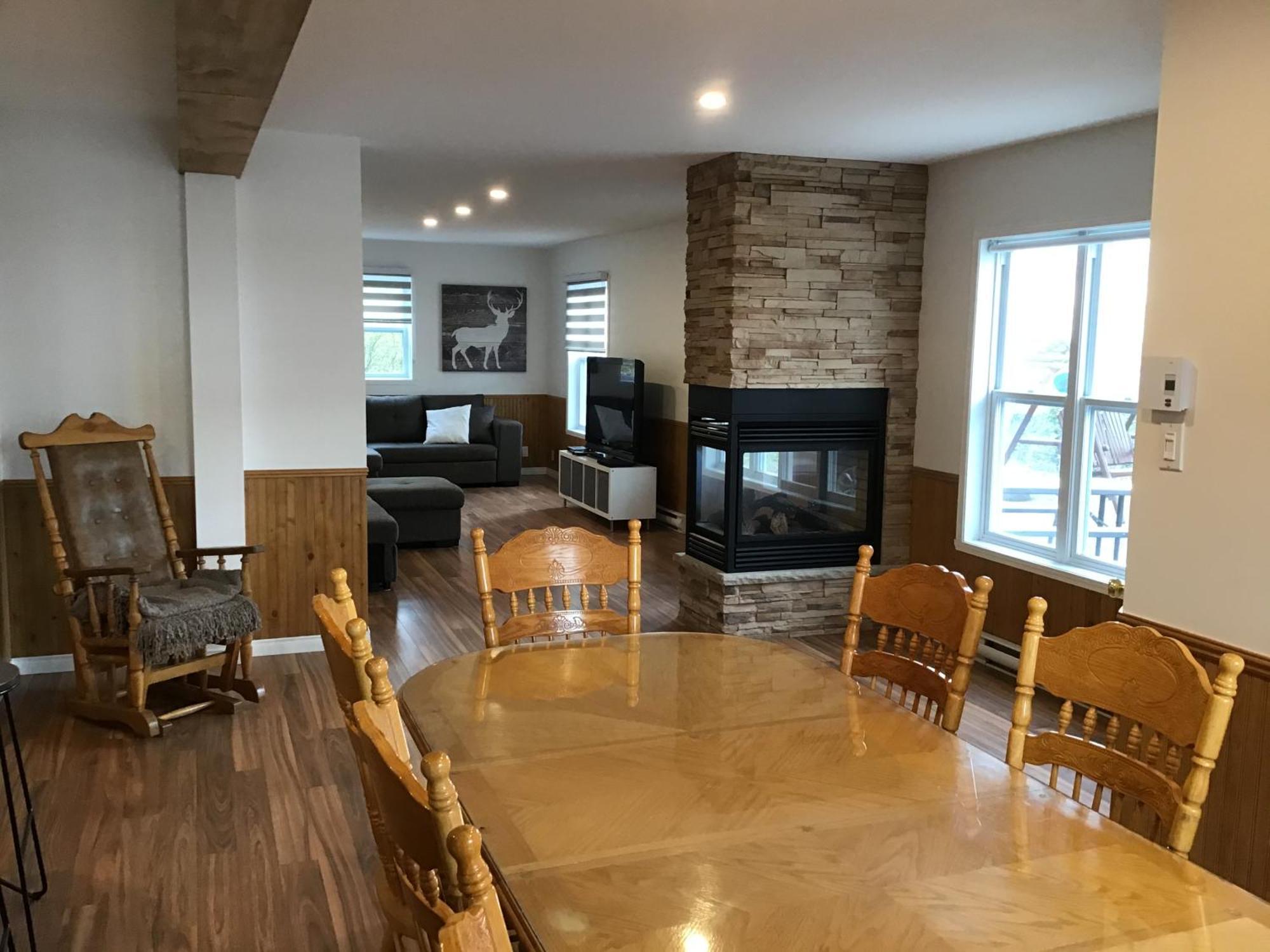 蒙塔格尼度假屋 Notre-Dame-Des-Bois 外观 照片